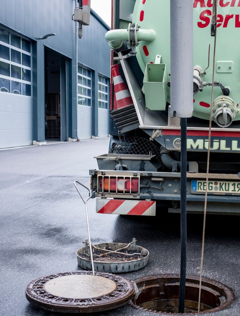 Kanal- und Rohrreinigung Osterhofen  - Kanalreinigung